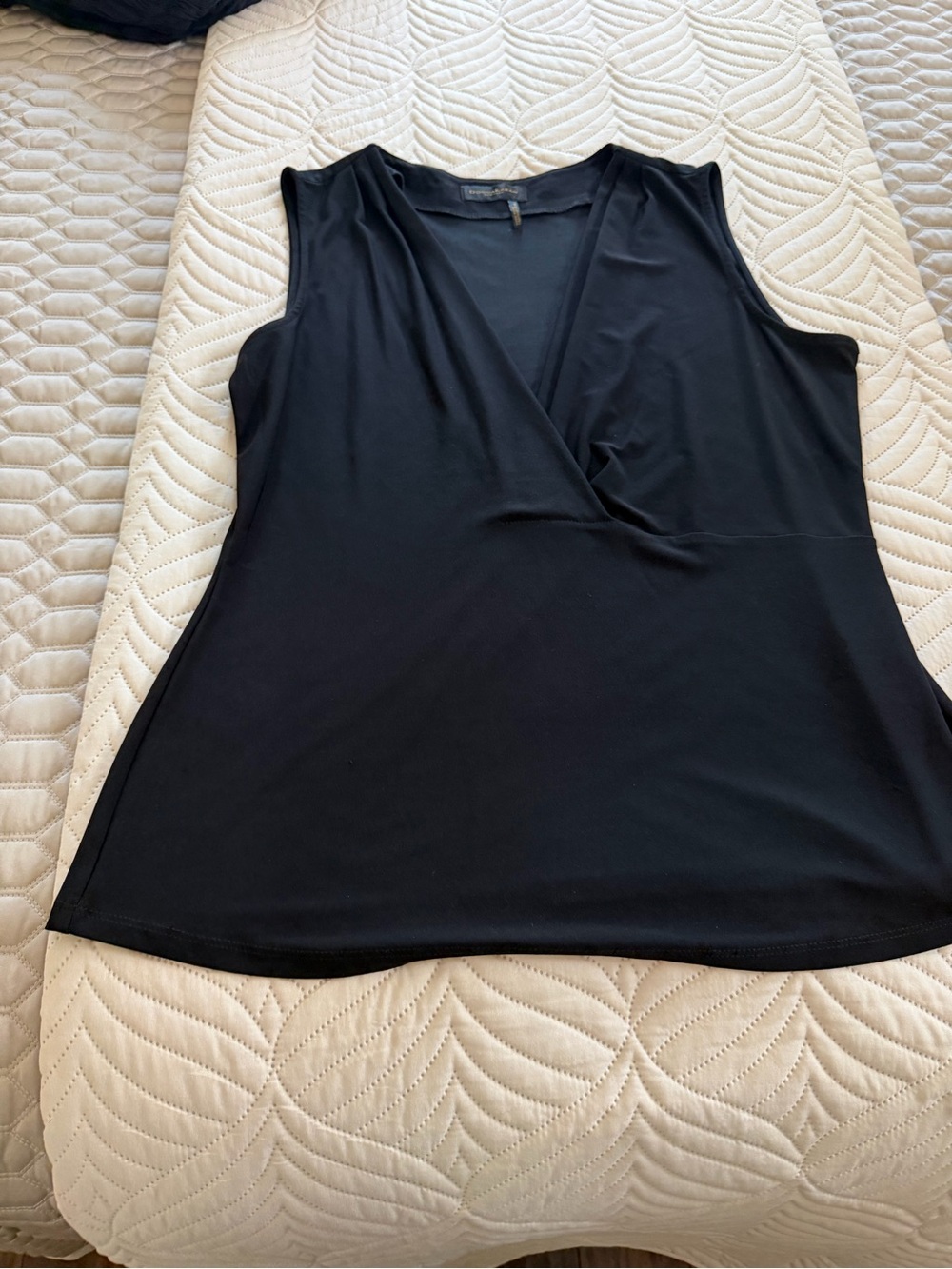 Donna Karan Black Sleeveless V-Neck Draped Camisole
